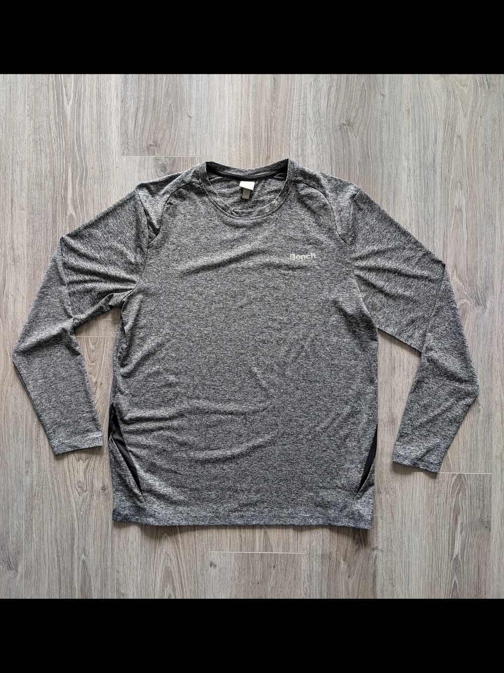 Bench Men’s Long-Sleeve Performance Shirt - Gray